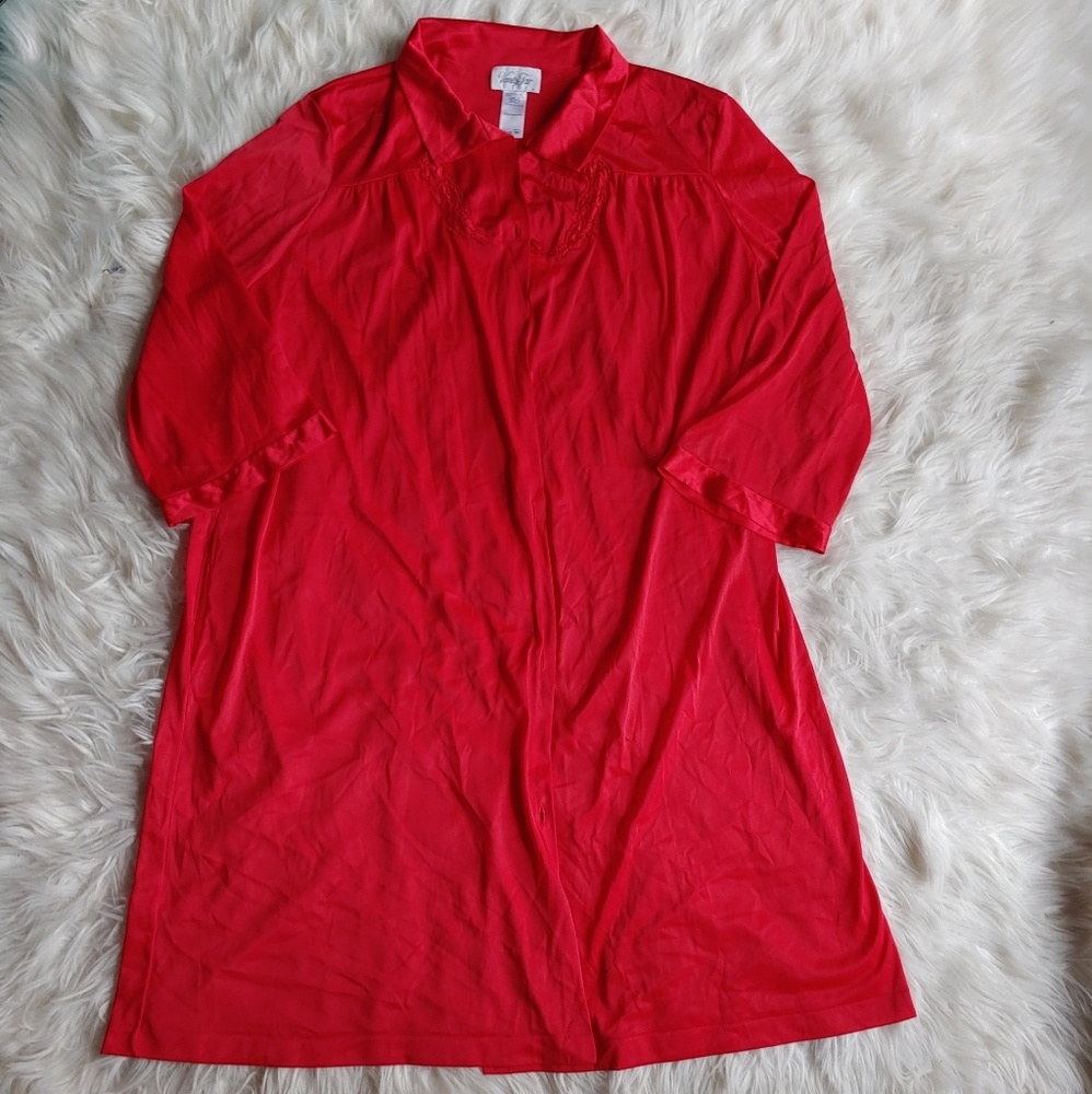 Vanity Fair Red Robe - Picture 3 of 8